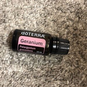Dōterra Geranium essential oil! Make an offer!